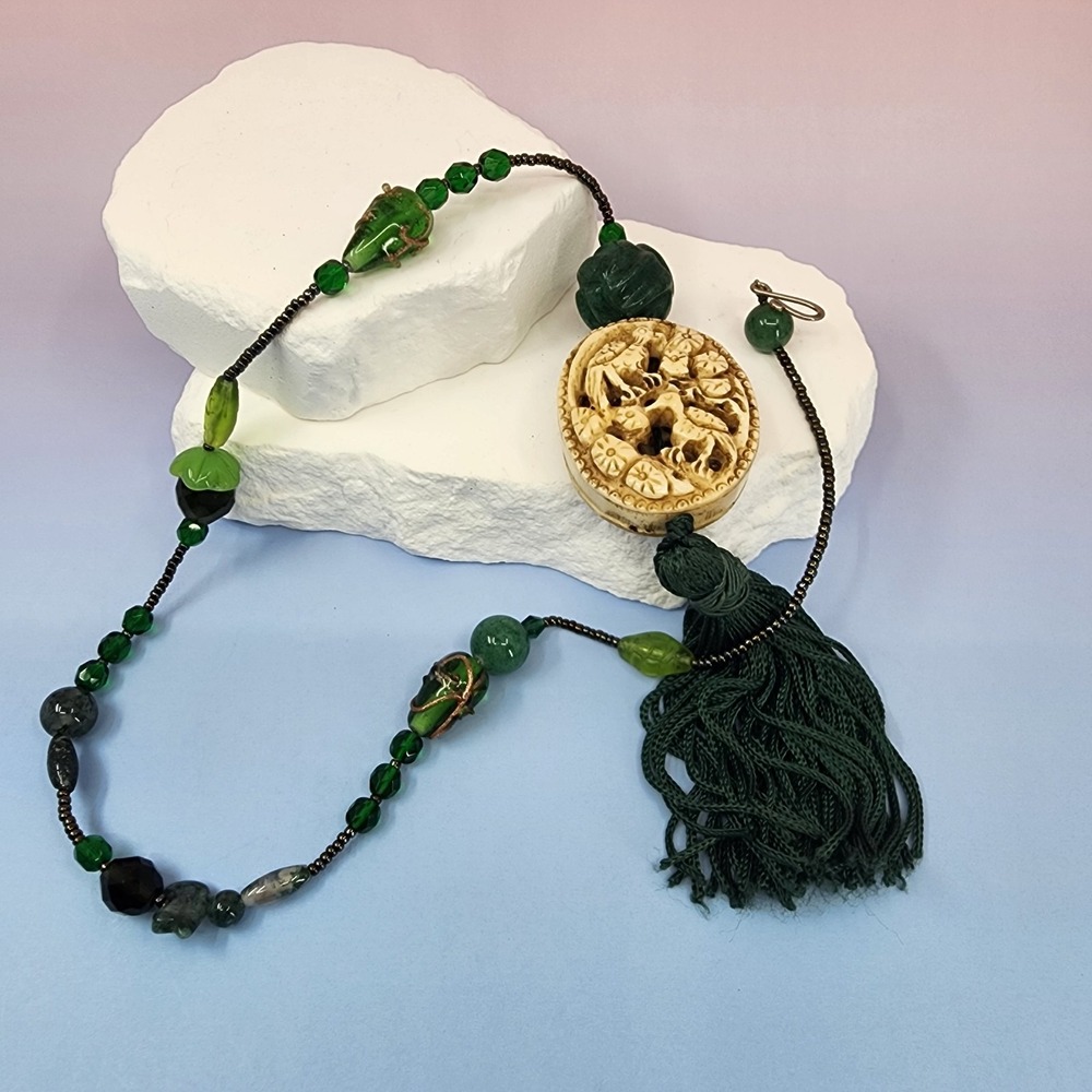 Green Beaded Carved Bird Medallion Tassel Necklace Vintage Boho Statement Gift
